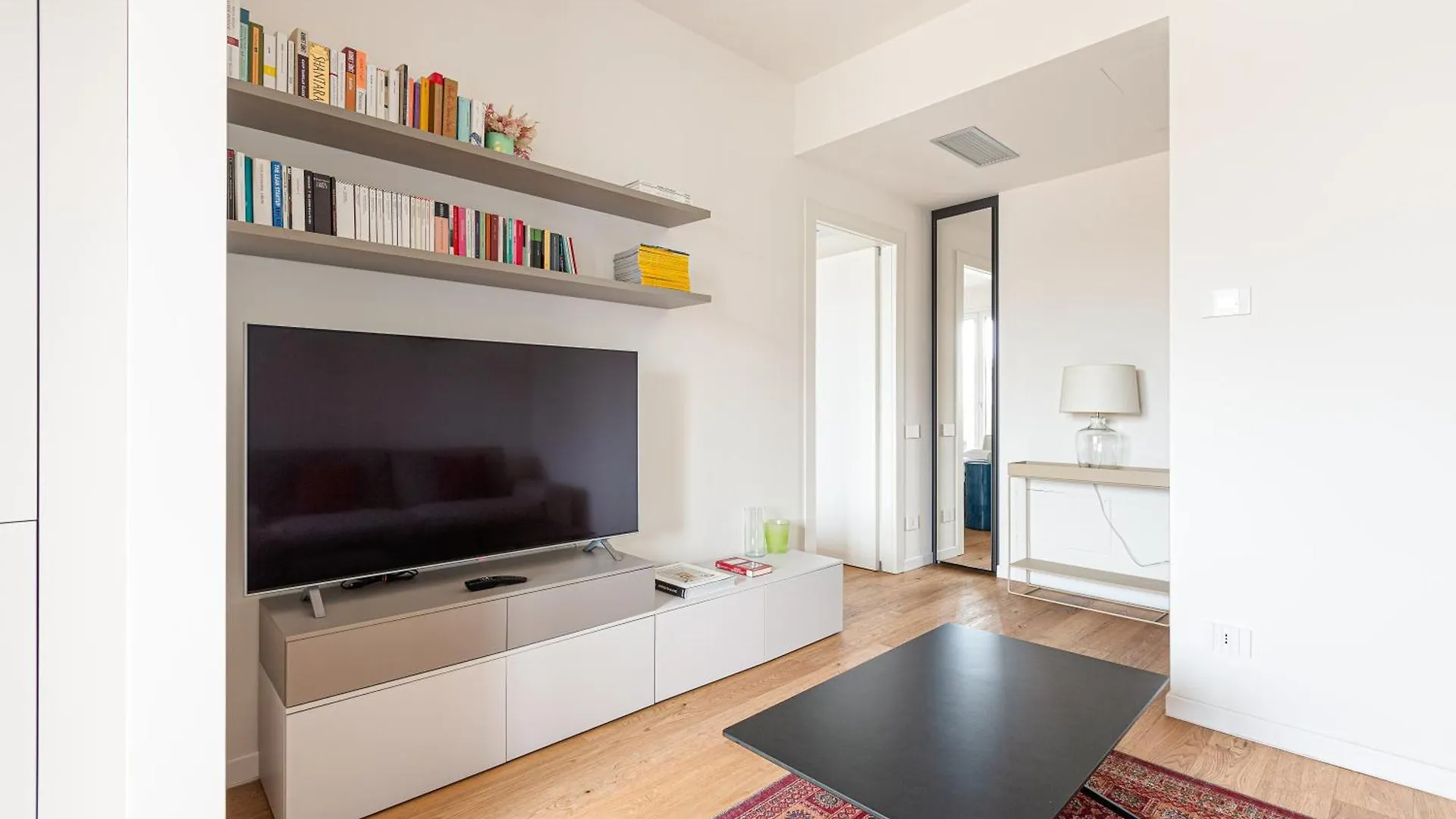 Amazing & Central Milan Apt - City Life District! Itália